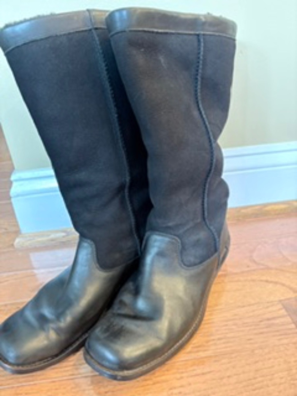 UGG Brookfield Shearling Boot
